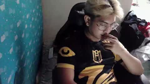 ririhoee online show from 23, 3, 2026