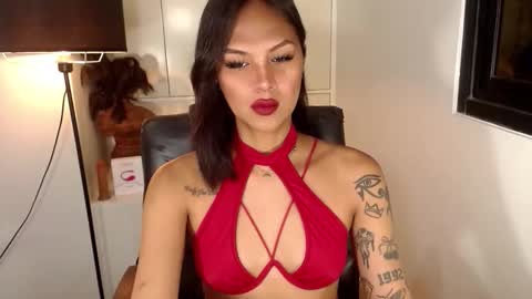 Snapshot of ririmoorets chatting on 24, 2, 2026 riri online show from 24, 2, 2026