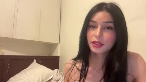 Snapshot of risingqueen chatting on 16, 3, 2026 risingqueen online show from 16, 3, 2026