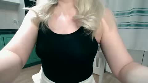 Snapshot of ritarita111 chatting on 8, 12, 2024 Rita online show from 8, 12, 2024