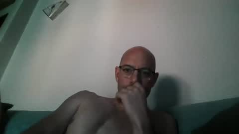 Snapshot of river8391658 chatting on 9, 7, 2026 river8391658 online show from 9, 7, 2026