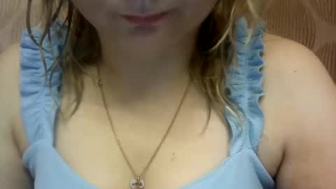 Snapshot of riveramaureen chatting on 21, 12, 2024 RiveraMaureen online show from 21, 12, 2024