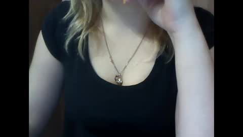 Snapshot of riveramaureen chatting on 13, 2, 2025 RiveraMaureen online show from 13, 2, 2025