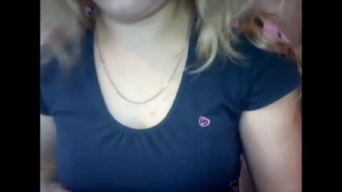 Snapshot of riveramaureen chatting on 31, 10, 2025 RiveraMaureen online show from 31, 10, 2025