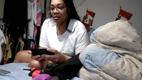 Snapshot of riversaint chatting on 8, 2, 2025 River Saint online show from 8, 2, 2025