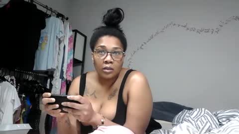 Snapshot of riversaint chatting on 2, 3, 2025 River Saint online show from 2, 3, 2025