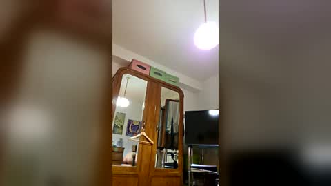rizzo1980682473 online show from 18, 6, 2026