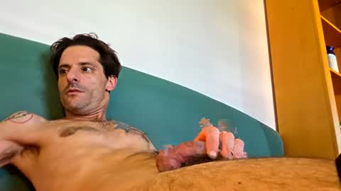 rizzo1980682473 online show from 12, 7, 2026