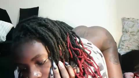 Snapshot of rlessing2 chatting on 13, 3, 2026 rlessing2 online show from 13, 3, 2026