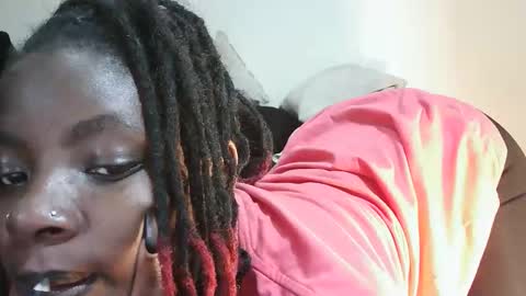 Snapshot of rlessing2 chatting on 13, 3, 2026 rlessing2 online show from 13, 3, 2026