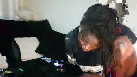 Snapshot of rlessing2 chatting on 27, 3, 2026 rlessing2 online show from 27, 3, 2026