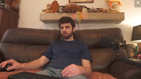 Ryan aka KeylimeRy online show from 7, 1, 2025