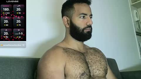 SebasRoa online show from 19, 2, 2025