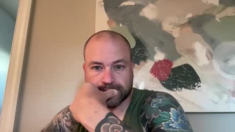 Snapshot of roadking1122 chatting on 18, 5, 2026 roadking1122 online show from 18, 5, 2026