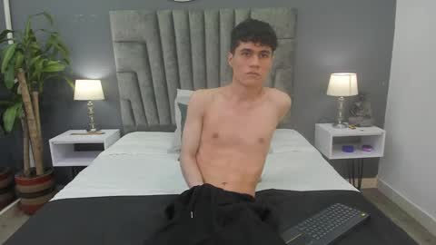 Roan Birkin online show from 31, 1, 2025