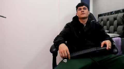 Roan Birkin online show from 8, 10, 2025