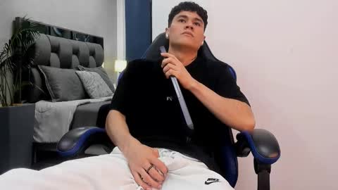 Roan Birkin online show from 20, 10, 2025