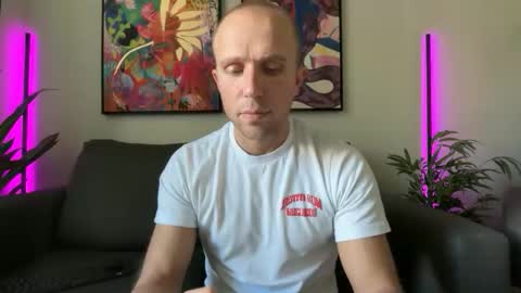 Snapshot of rob_ryder chatting on 15, 4, 2026 rob ryder online show from 15, 4, 2026