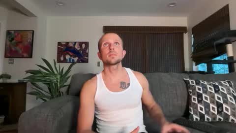 Snapshot of rob_ryder chatting on 6, 5, 2026 rob ryder online show from 6, 5, 2026