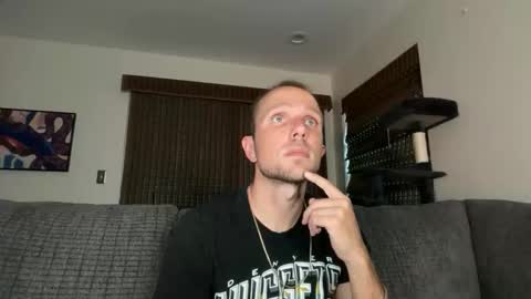 Snapshot of rob_ryder chatting on 19, 5, 2026 rob ryder online show from 19, 5, 2026