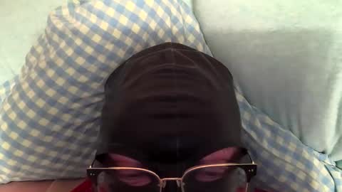 Snapshot of robby21000 chatting on 19, 5, 2026 Robbi online show from 19, 5, 2026