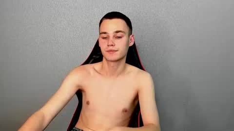 robert10211 online show from 10, 11, 2025