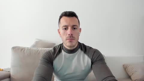 Snapshot of roberto4ever chatting on 18, 2, 2025 roberto4ever online show from 18, 2, 2025