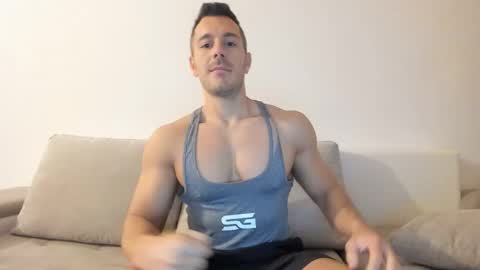 Snapshot of roberto4ever chatting on 27, 10, 2025 roberto4ever online show from 27, 10, 2025