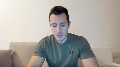 Snapshot of roberto4ever chatting on 10, 11, 2025 roberto4ever online show from 10, 11, 2025