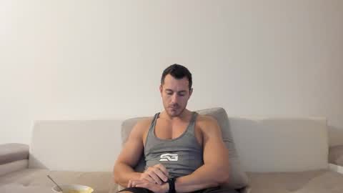 Snapshot of roberto4ever chatting on 24, 11, 2025 roberto4ever online show from 24, 11, 2025