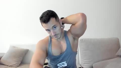 Snapshot of roberto4ever chatting on 29, 11, 2025 roberto4ever online show from 29, 11, 2025