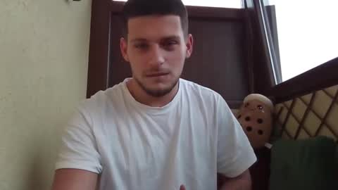 Snapshot of roberto_twink1 chatting on 11, 11, 2025 Roberto online show from 11, 11, 2025