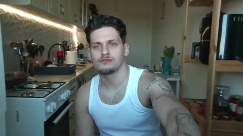 Snapshot of roberto_twink1 chatting on 8, 3, 2026 Roberto online show from 8, 3, 2026