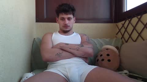 Snapshot of roberto_twink1 chatting on 9, 3, 2026 Roberto online show from 9, 3, 2026