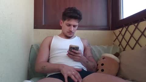 Snapshot of roberto_twink1 chatting on 11, 3, 2026 Roberto online show from 11, 3, 2026