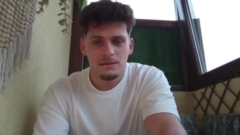 Snapshot of roberto_twink1 chatting on 19, 3, 2026 Roberto online show from 19, 3, 2026