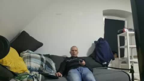 Zenek online show from 6, 4, 2026