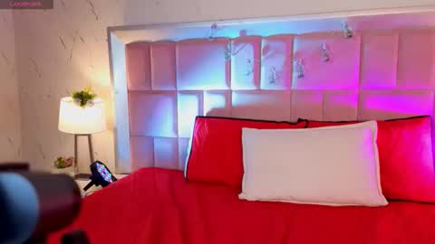 Snapshot of robinbennett chatting on 22, 4, 2026 robin D online show from 22, 4, 2026