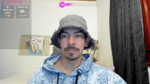 Snapshot of robindominique chatting on 5, 5, 2026 Robin online show from 5, 5, 2026