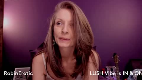 RobinErotic online show from 3, 3, 2025