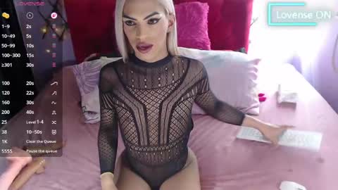 Snapshot of robinsonbaker chatting on 21, 4, 2026 Margot Ferrer online show from 21, 4, 2026