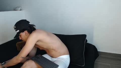 Snapshot of robisson_zack chatting on 11, 9, 2025 Robisson Zack online show from 11, 9, 2025