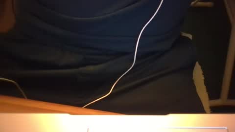Snapshot of robjh1273 chatting on 7, 7, 2026 Roger online show from 7, 7, 2026