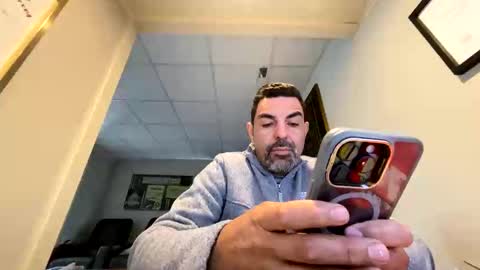 roblatino12 online show from 17, 11, 2025