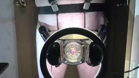 Snapshot of robodickmilker chatting on 13, 12, 2024 Robodickmilker online show from 13, 12, 2024