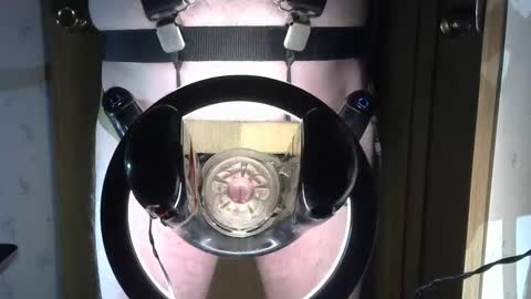 Snapshot of robodickmilker chatting on 7, 3, 2025 Robodickmilker online show from 7, 3, 2025