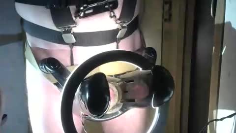 Snapshot of robodickmilker chatting on 15, 9, 2025 Robodickmilker online show from 15, 9, 2025