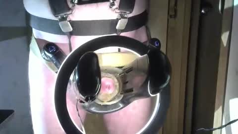 Snapshot of robodickmilker chatting on 18, 10, 2025 Robodickmilker online show from 18, 10, 2025