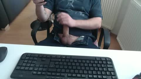 Snapshot of robzombi chatting on 23, 4, 2026 Rockbart online show from 23, 4, 2026