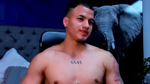 rocco_santos online show from 2, 10, 2025